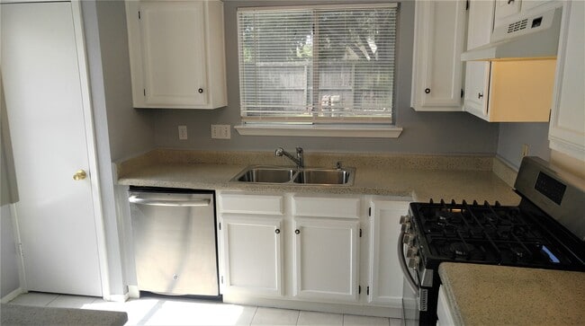 Photo - 3806 Pecan Cir