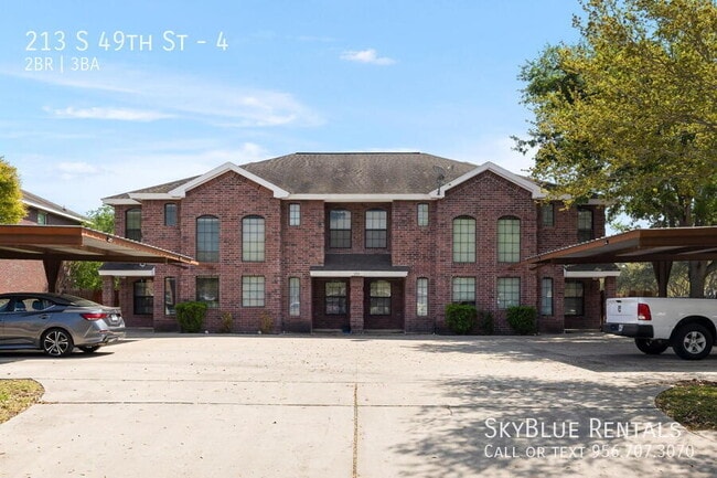 Building Photo - 213 S 49th St Unit 4