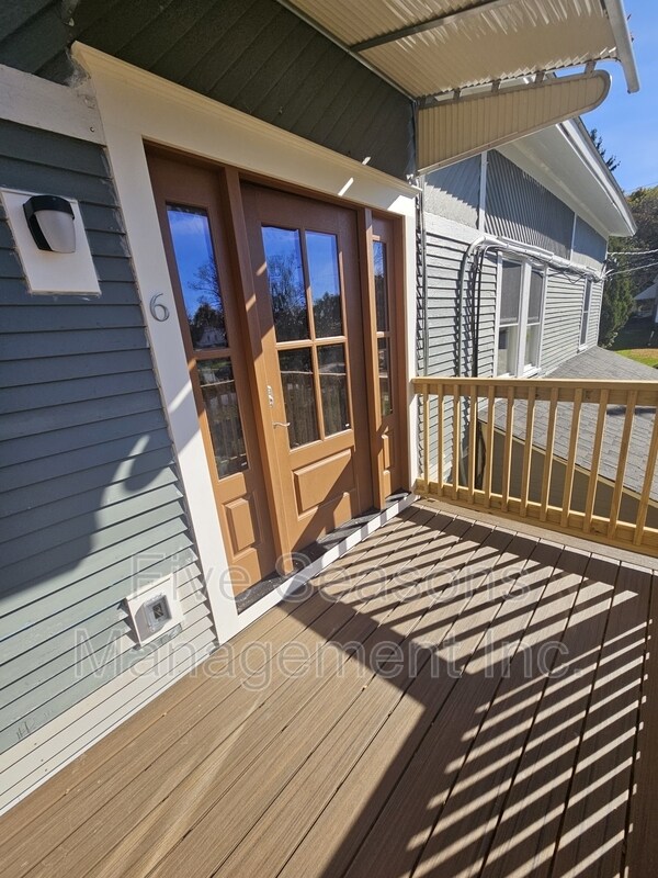 Photo - 328 Browns Trce