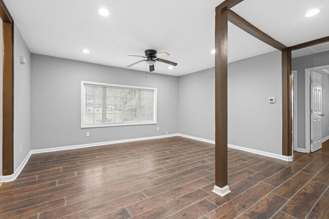 Photo - 2783 Oldknow Dr NW