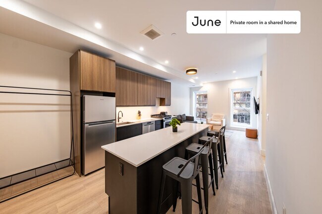 Room in Shared 4 bed/2 bath home in Dupont Circle