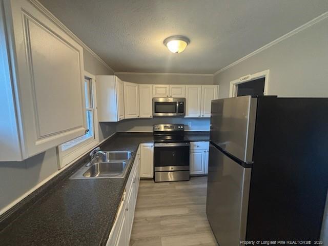 Photo - 7236 Ainsley St