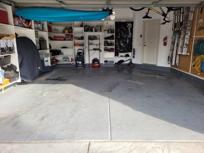 Building Photo - 6929 S Vlg Hvn Dr