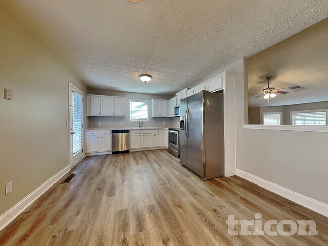 Photo - 97 Farmington Dr