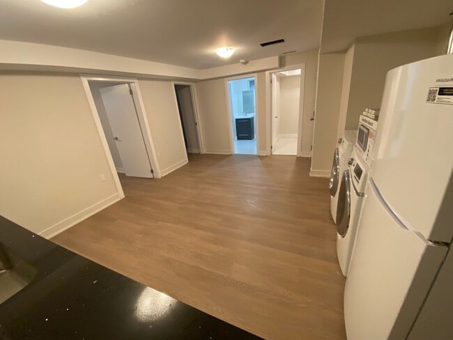 Photo - 3 Sandrift Square