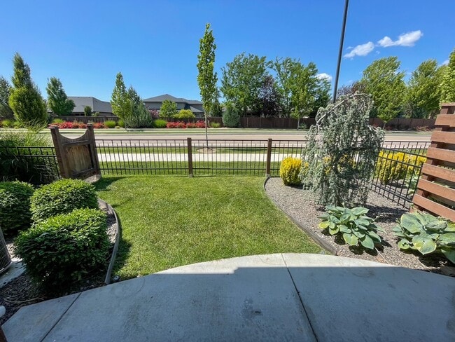 Photo - 4200 W Lovegood Ln