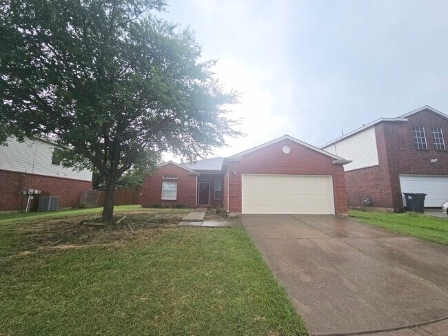 Building Photo - Beautifully Updated Home in