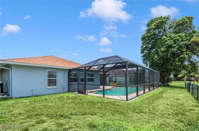 Photo - 1094 Grove Dr