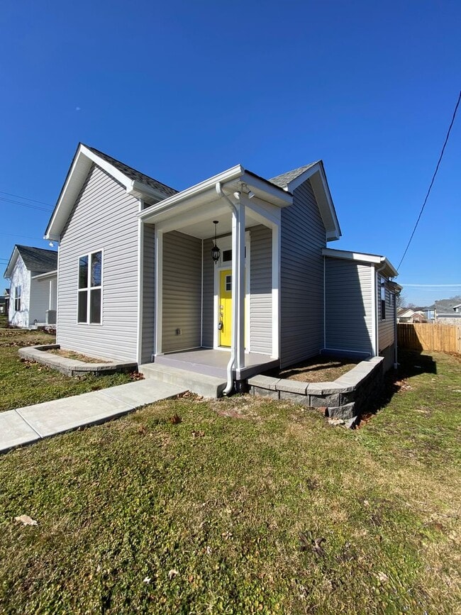 Photo - Four Bedroom Ranch in Elizabeth Park!