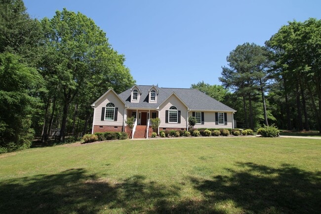 Building Photo - Exclusively Offered by Muse Realty Rentals, LLC