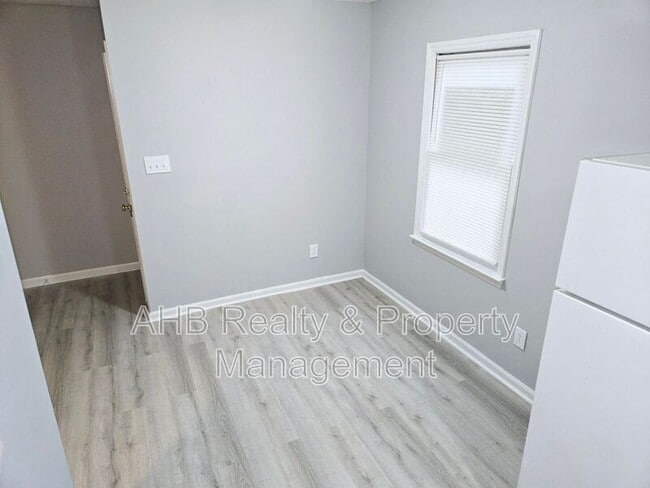 Photo - 2485 Michelle Dr