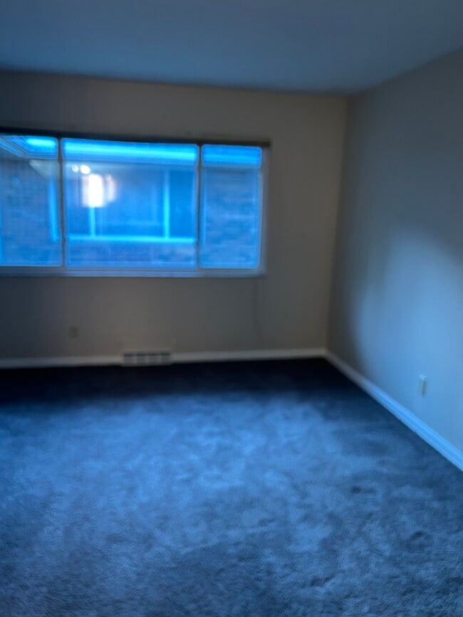 Photo - 172 Kenridge Rd