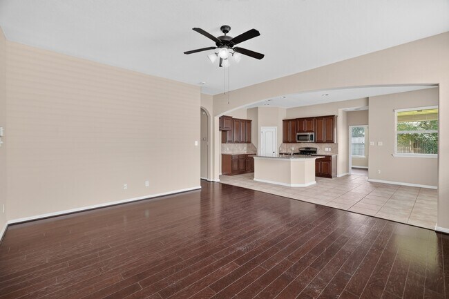 Photo - 15 Butternut Grove Place