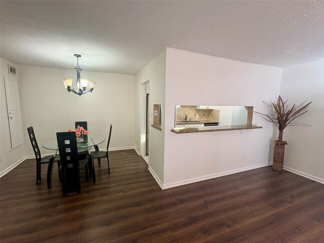 2744 Briarhurst Dr Unit 38