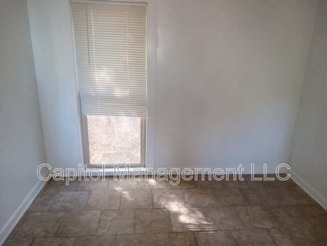 Photo - 1126 Seymour Ave Unit 1