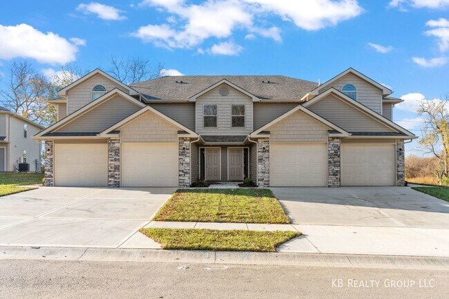 3 Bedroom Townhome in Belton; Raymore-Pecu... - 3 Bedroom Townhome in Belton; Raymore-Pecu...