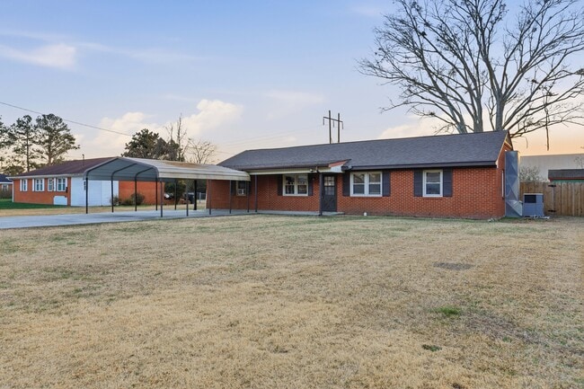 Photo - 2610 Hill Dr Cir