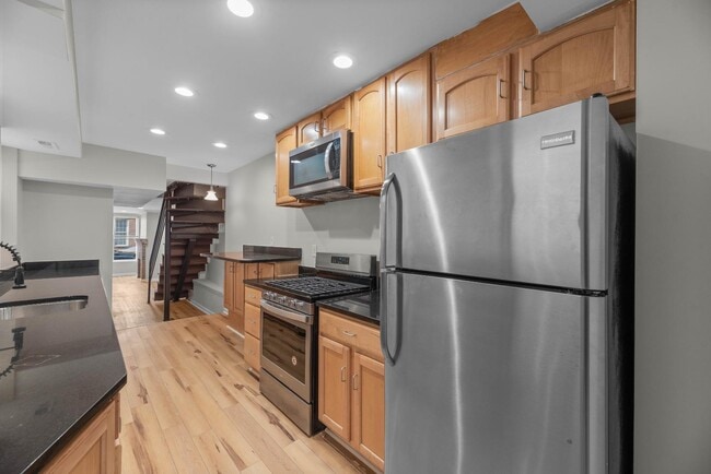Building Photo - 207 S Regester St Rental