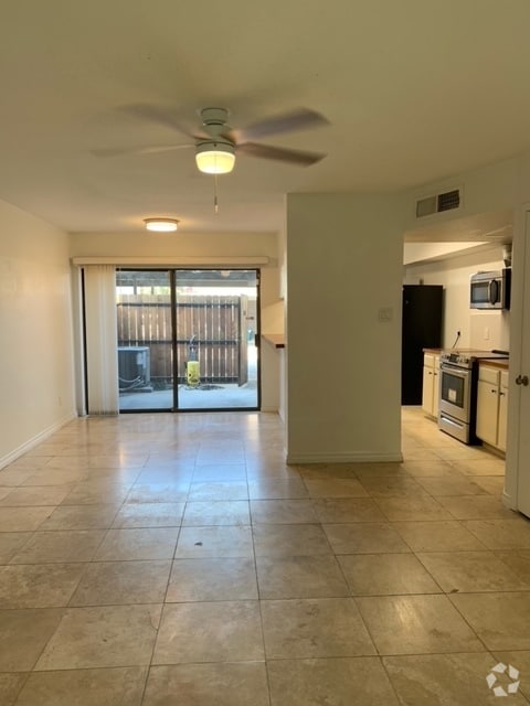 Building Photo - 8020 Braesmain Dr Rental