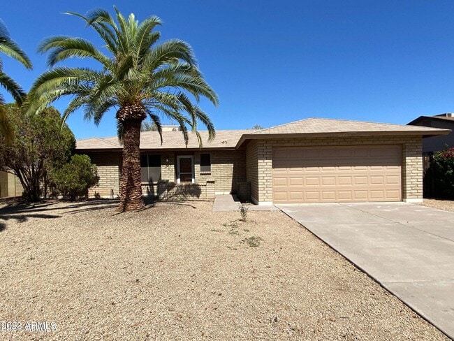 Photo - 1913 N Bullmoose Dr House