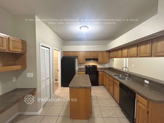 3942 Appletree Dr