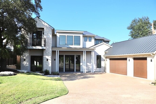 Building Photo - 6102 Forest Hills Dr Rental