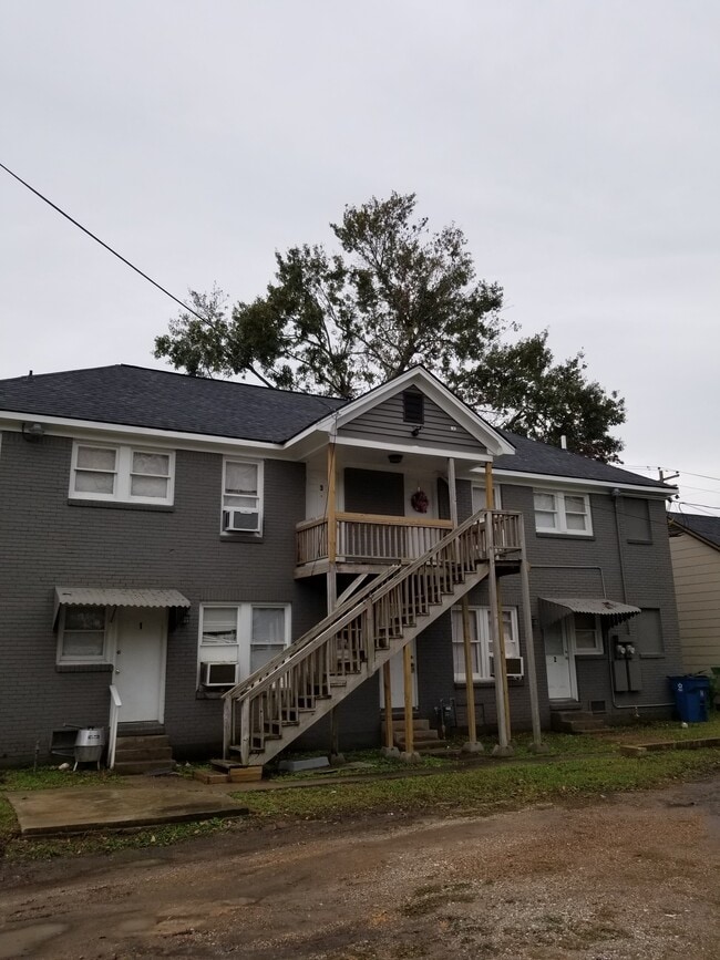 Photo - 2415 Avenue G