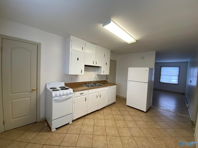 Photo - 1512 Oakwood Ave NE Unit 3