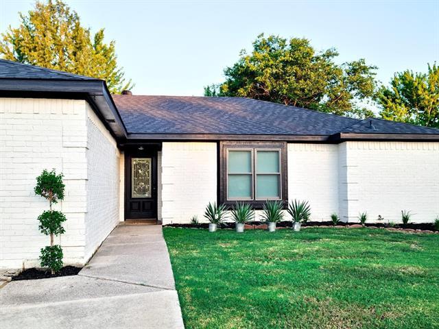 Photo - 7810 Creek View Dr