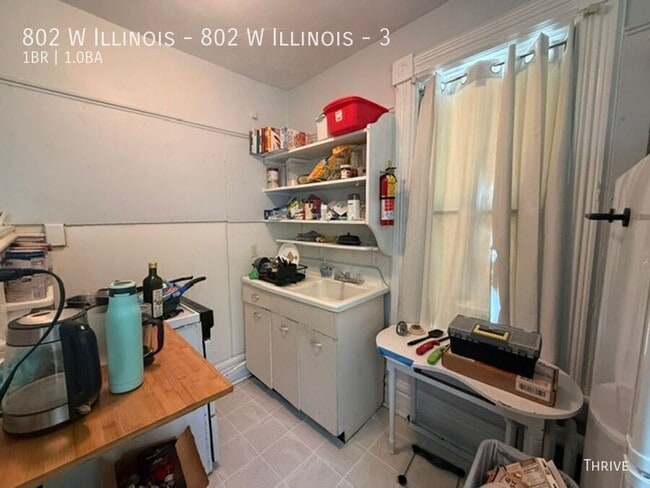 Photo - 802 W Illinois St Unit 3