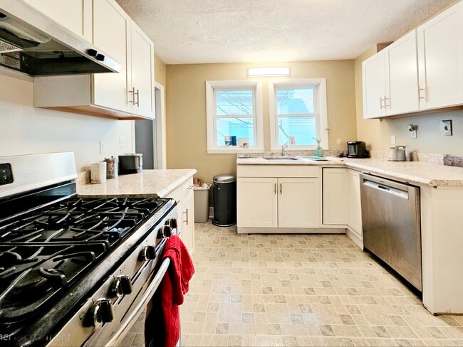 Photo - 44 Day St Unidad 2