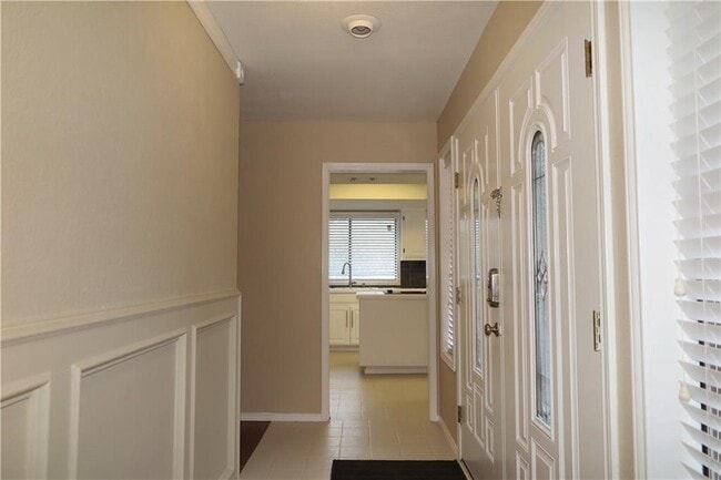 Photo - 201 Norwood St W