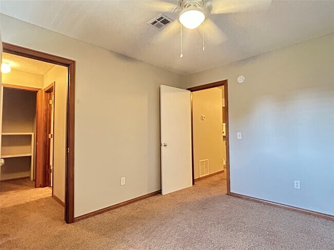 Photo - 1650 N Sang Ave Unidad 203