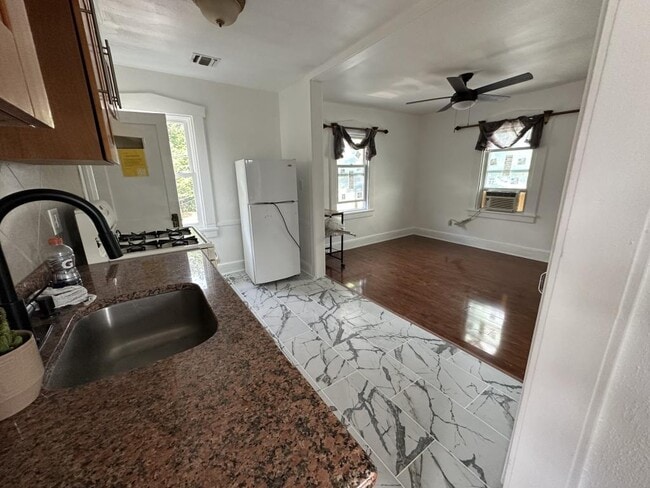 Photo - 58 S Farview Ave