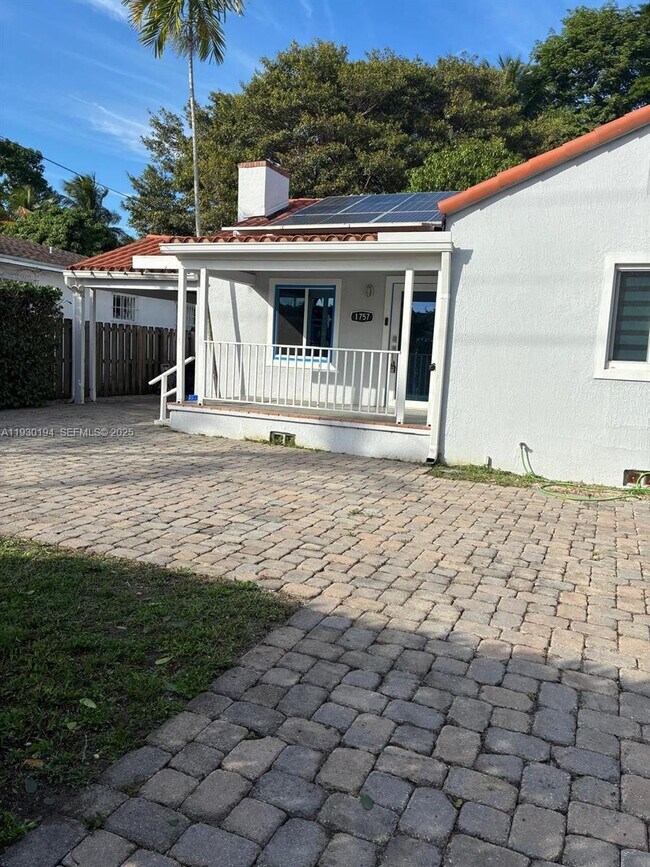 Photo - 1757 SW 24th Ter