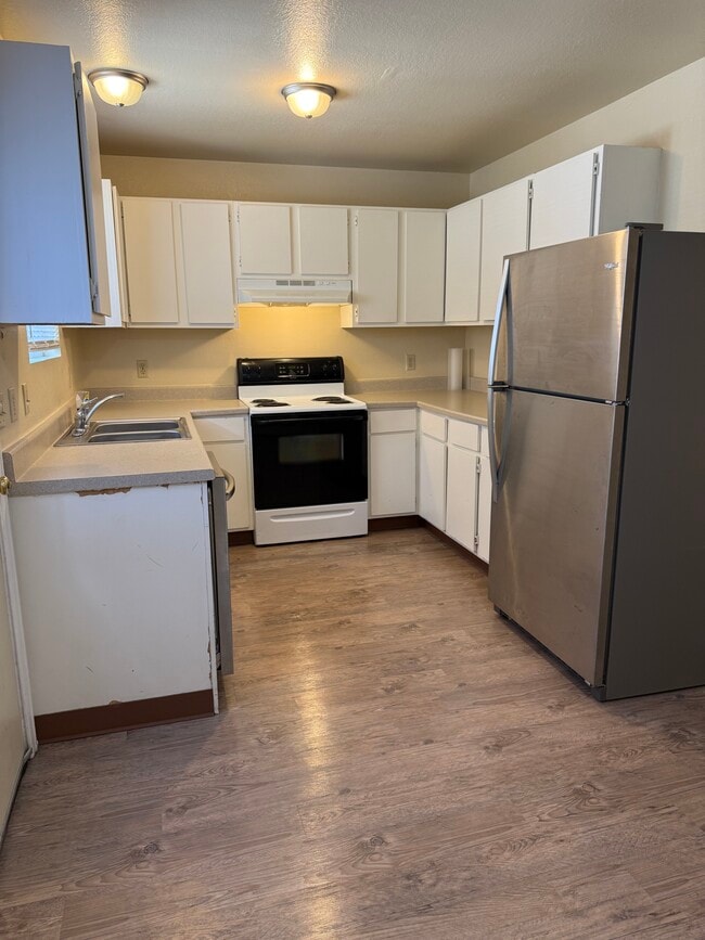 Building Photo - 3248 Rood Ct Unit 3