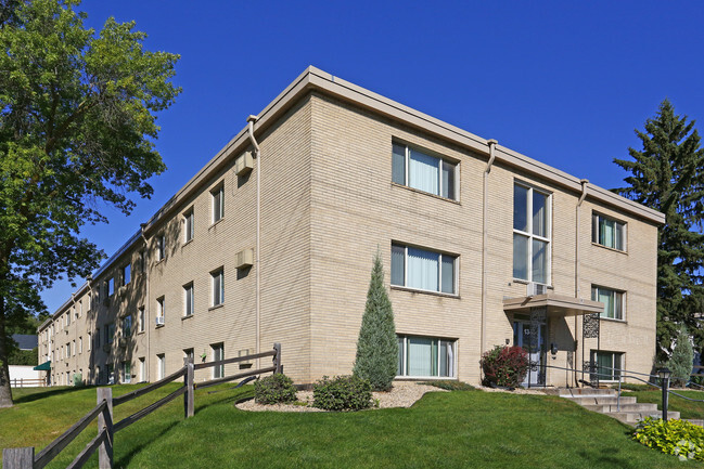 Building Photo - LaBlanche Apartments