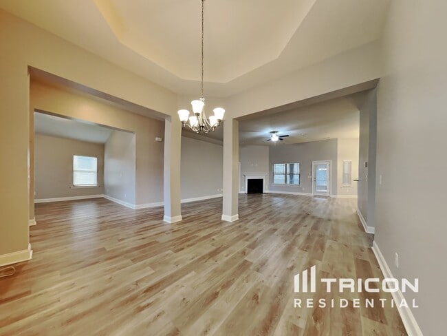 Photo - 2312 Joneshurst Wy