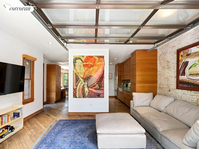 Photo - 7807 Ridge Blvd