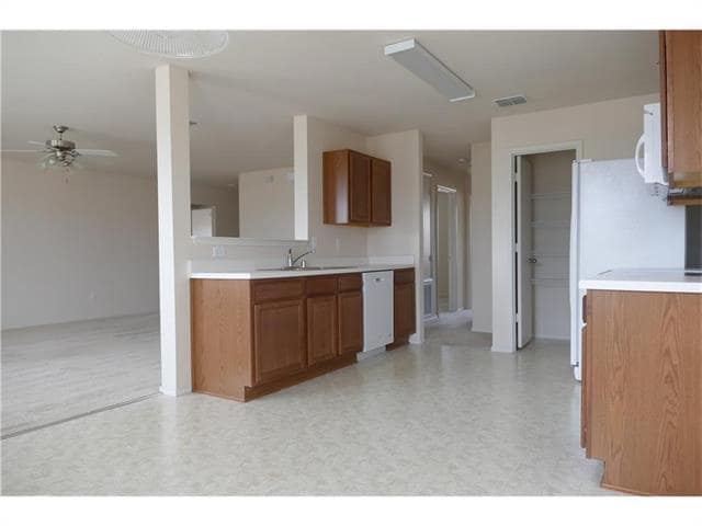 Photo - 2814 Lake Vista Dr