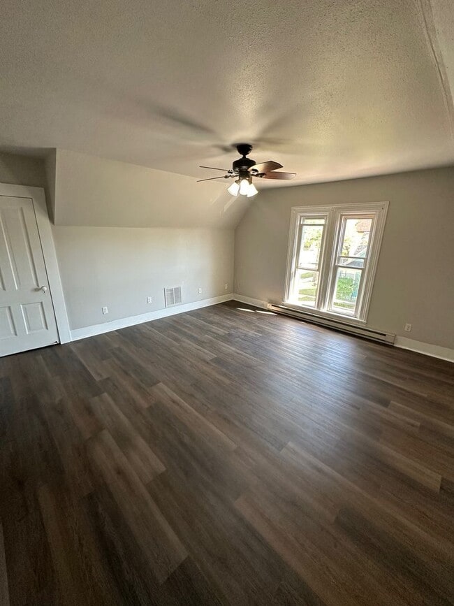 Photo - 723/725 Frederick St Unit 725 Frederick St