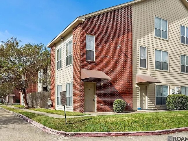 Building Photo - 5157 Etta St Unit 4-G