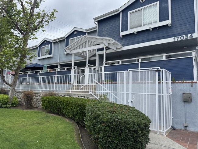 Photo - 17042 Downey Ave Unidad D Rental