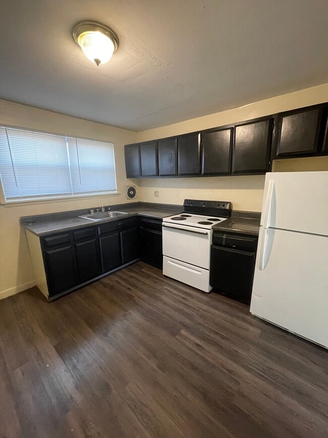 Building Photo - 103 Central Ave Unit B4 Rental