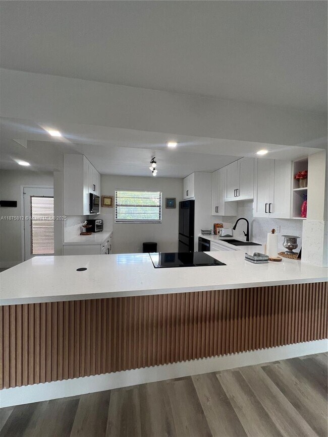 Photo - 4950 E Sabal Palm Blvd Unit 407