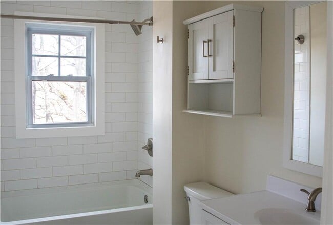 Photo - 457 Carolina Back Rd Unidad B