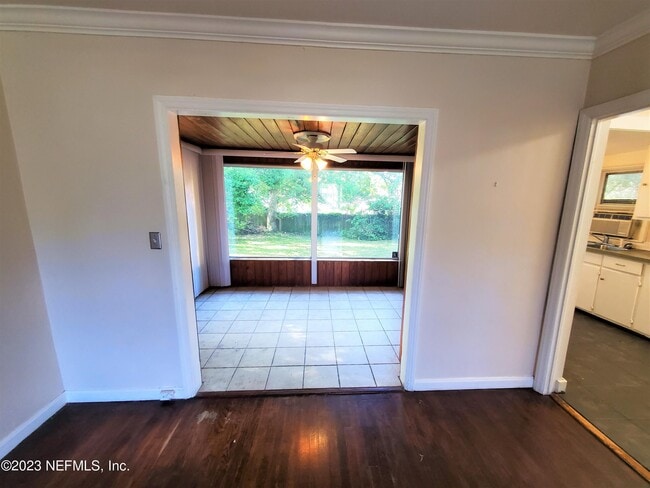 Photo - 5040 Palmer Ave