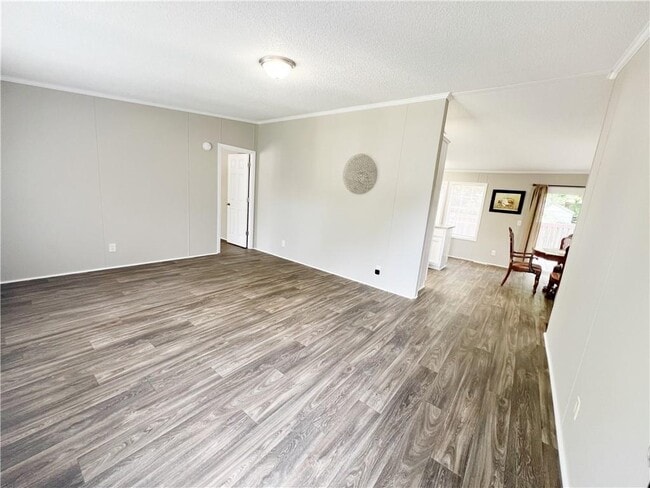 Photo - 325 Washington Dr