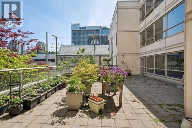 Photo - 2348 Heather St Unité 501