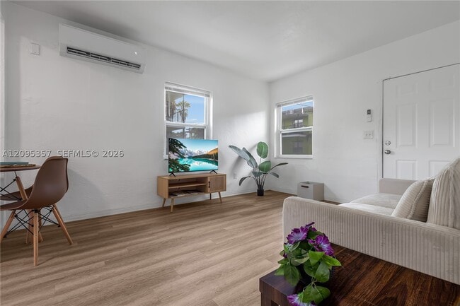 6773 NE 1st Ct Unit 2